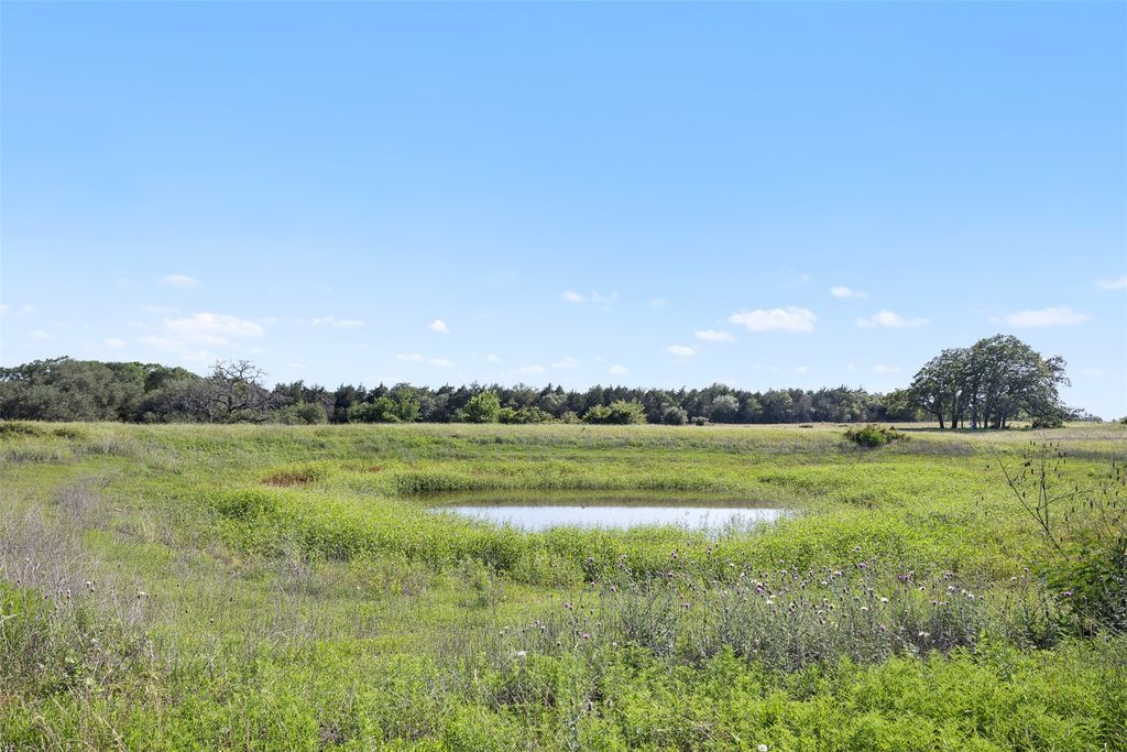 1310 N Nassau Road, Round Top