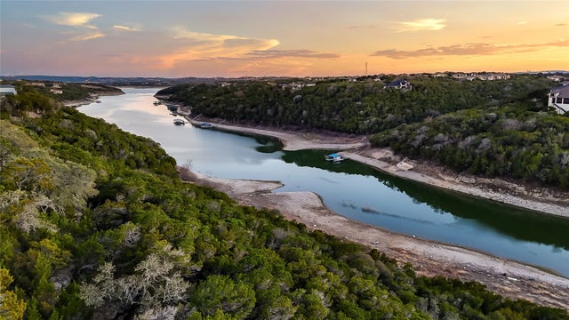 18333 Hidden Ridge Place, Lago Vista