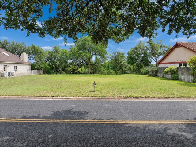 10305 La Costa Drive, Austin