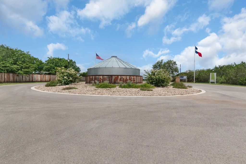 Lot 27 Burnet Oaks Drive, Burnet