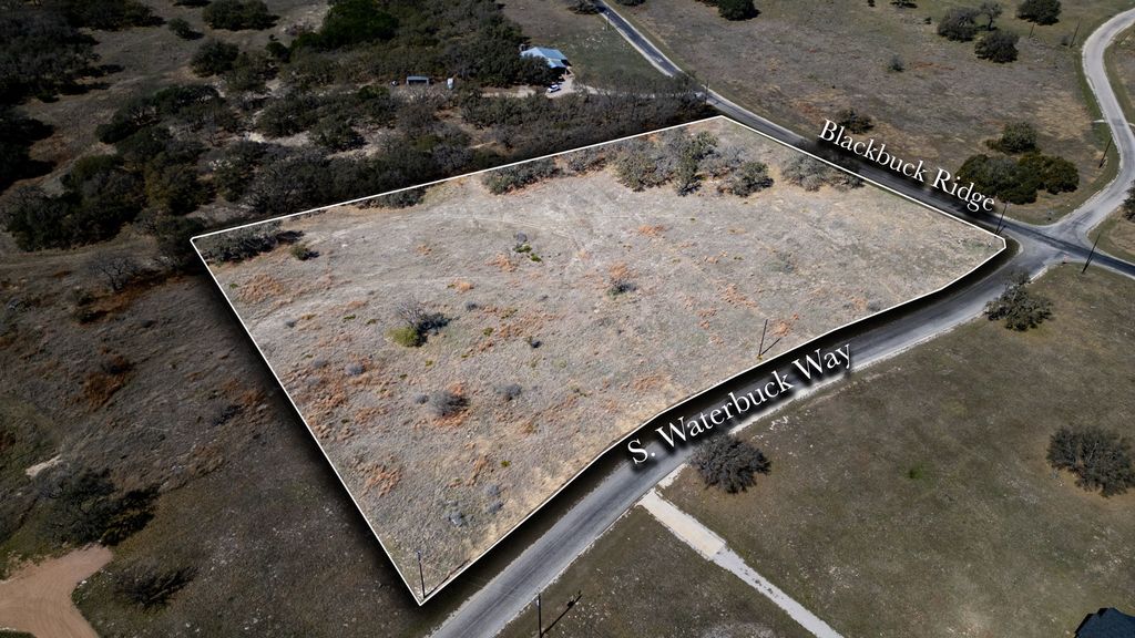 100 S Waterbuck Way, Lampasas