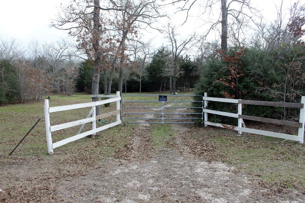 8729 E Fm 20 Highway, Dale