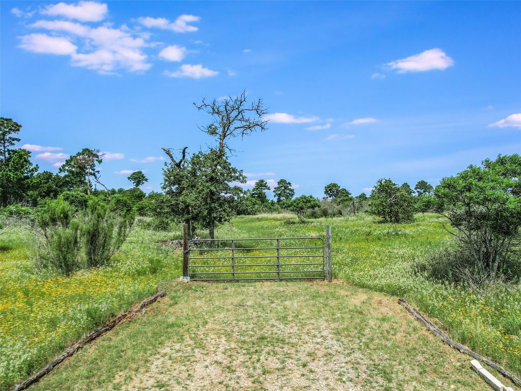 476 Mcallister Road, Bastrop