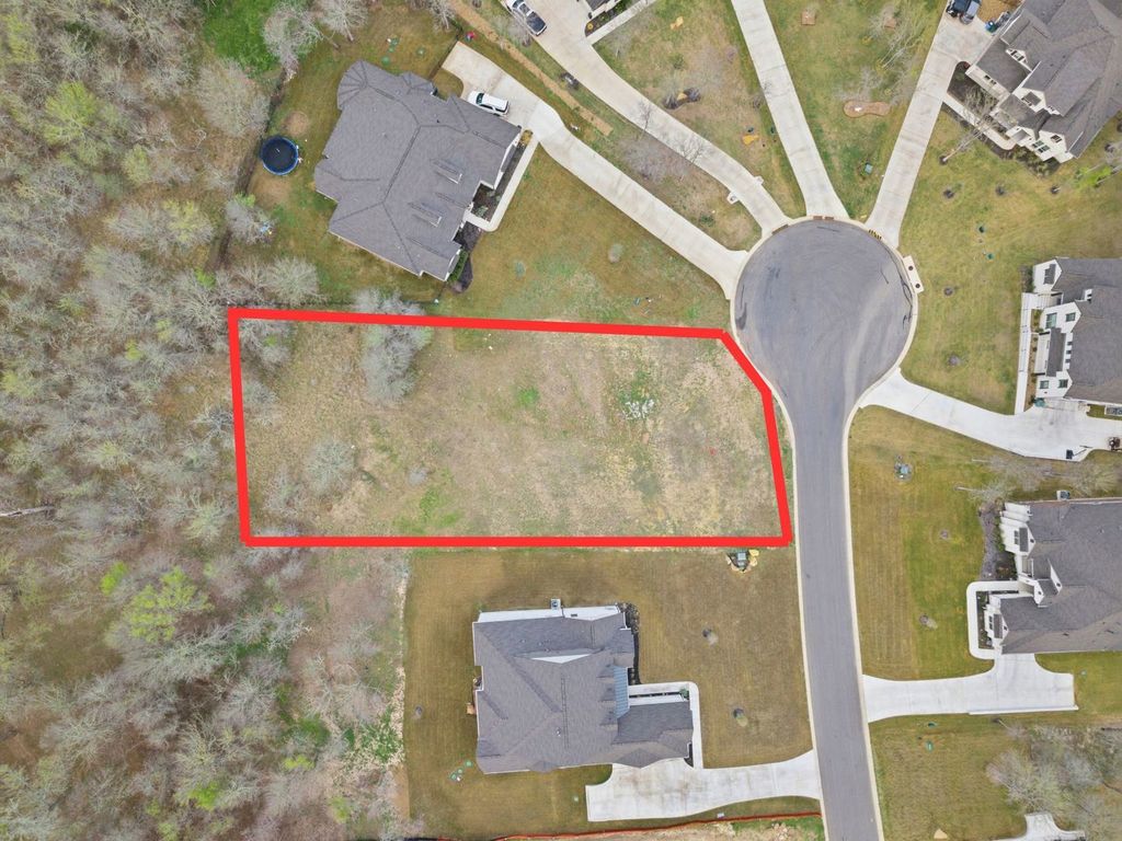 127 Booted Eagle Claw Cove, Cedar Creek