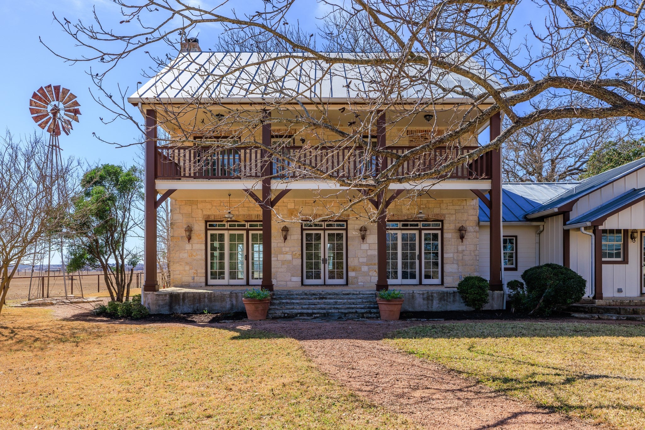 Photo of Listing #7691684