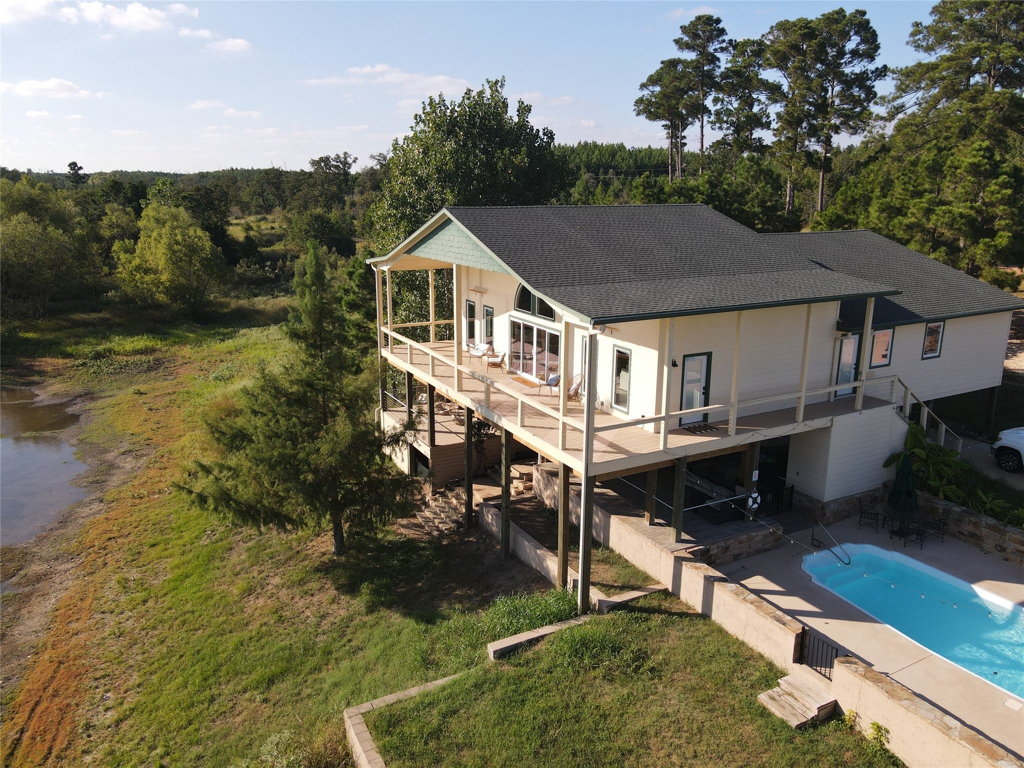 Photo of Listing #5795236