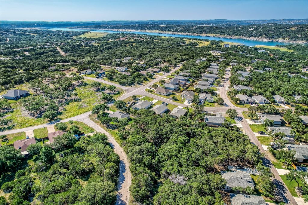 21707 Oxford Drive, Lago Vista