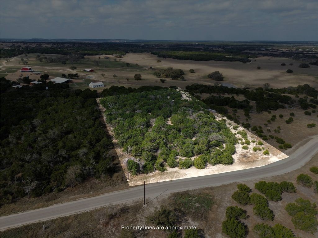 Tract 9 Burnet Oaks Drive, Burnet