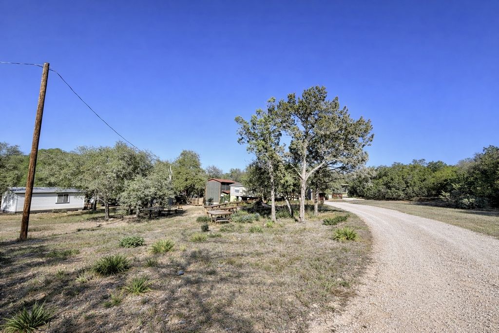 1315 Deer Valley Pass, Spring Branch