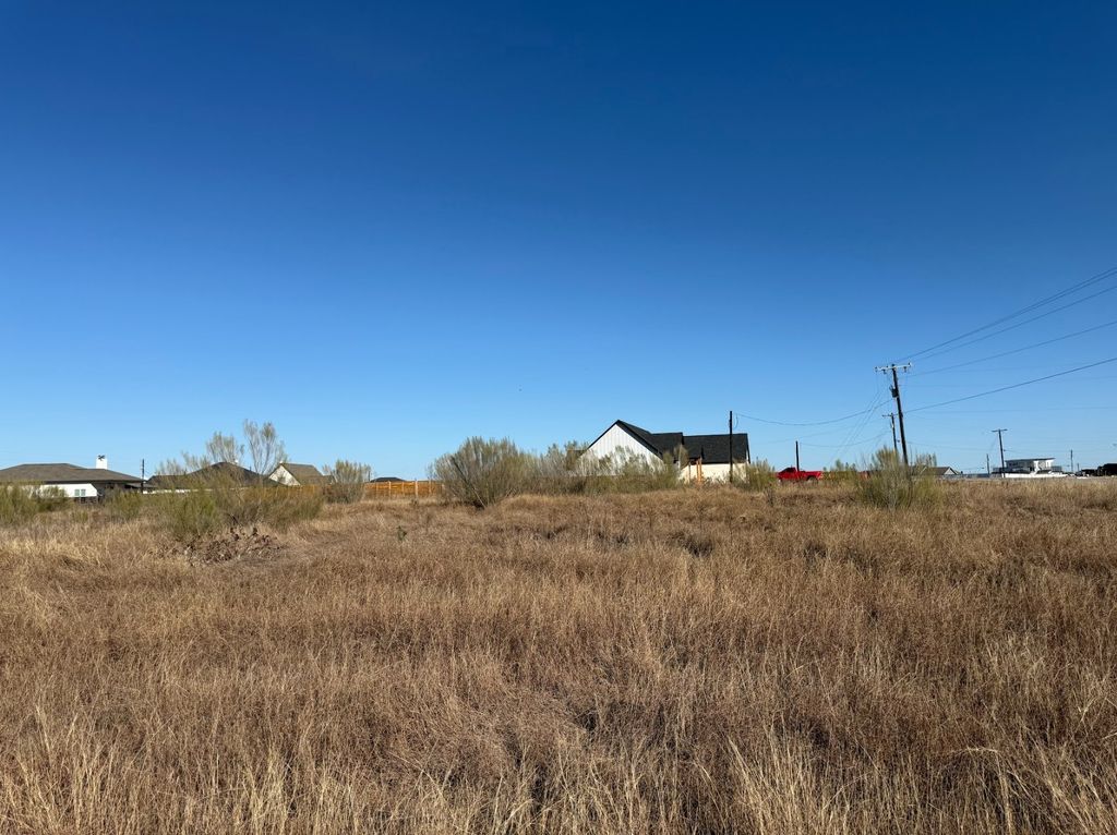 103 Desperado Loop, Del Valle