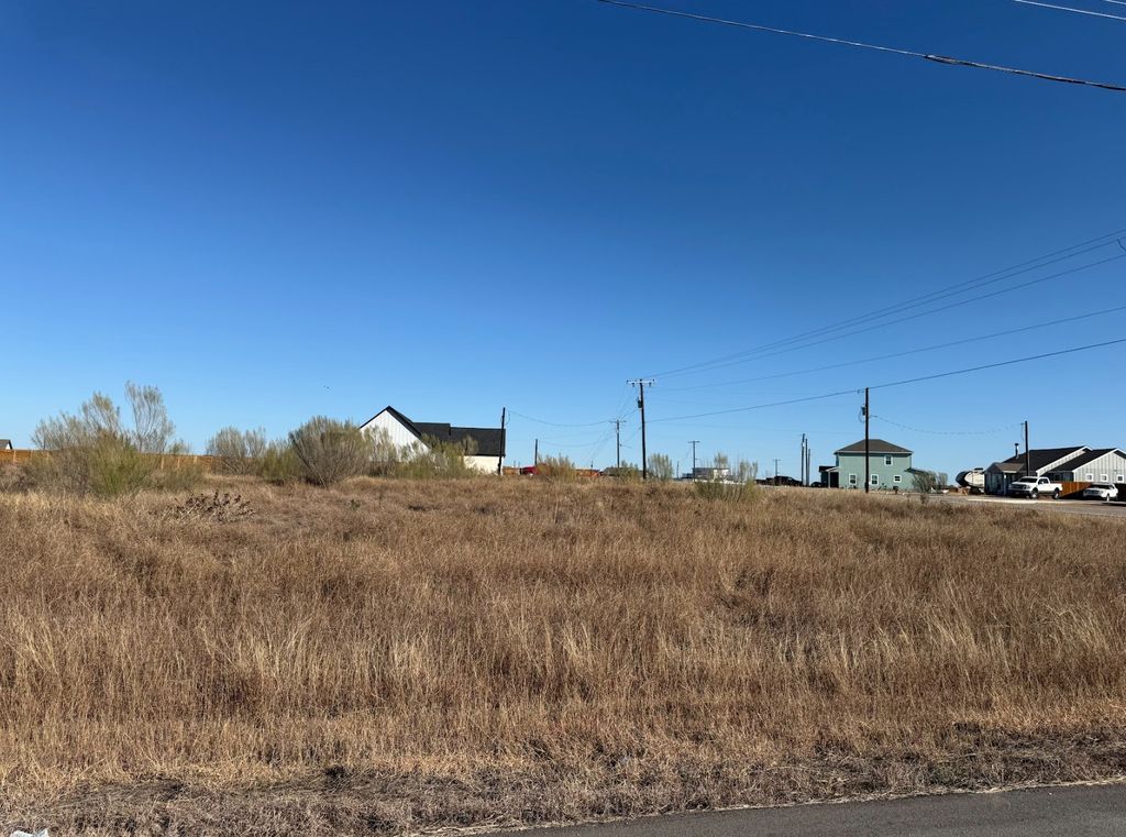 109 Desperado Loop, Del Valle