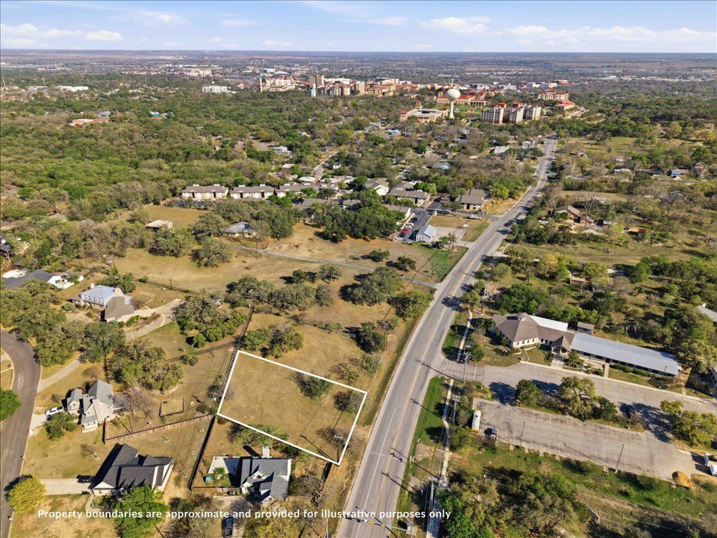 1526 Rr 12 Circle, San Marcos