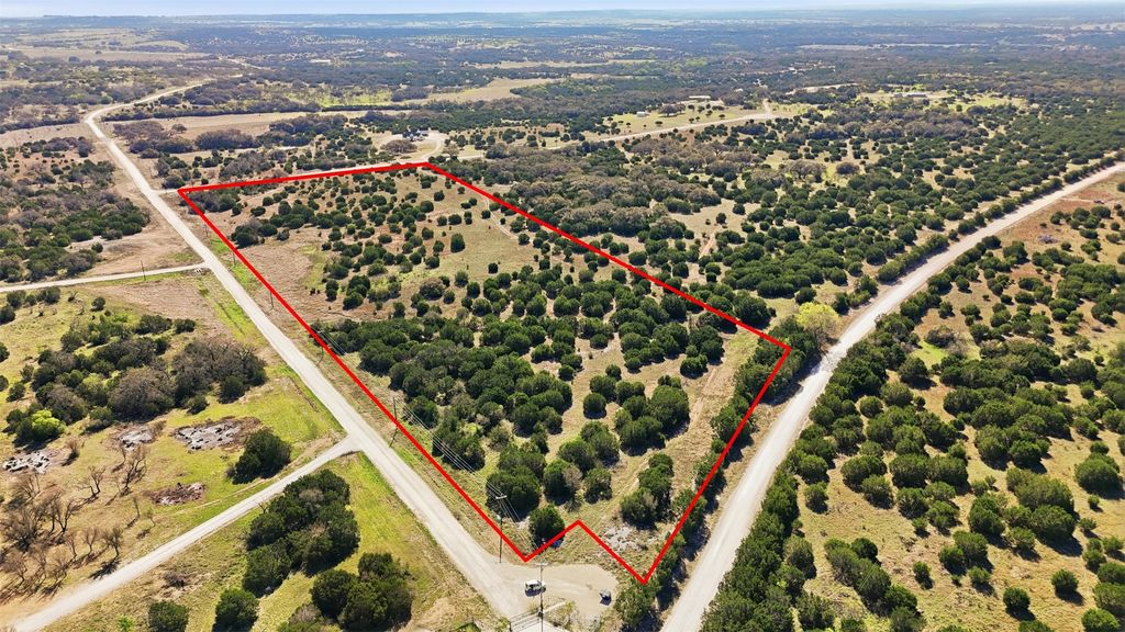 300 Willow Oak Drive, Goldthwaite
