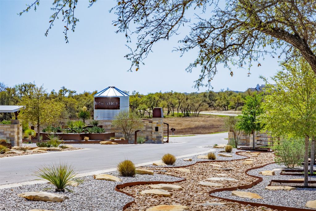 30 Mesa Ranch Road, Dripping Springs