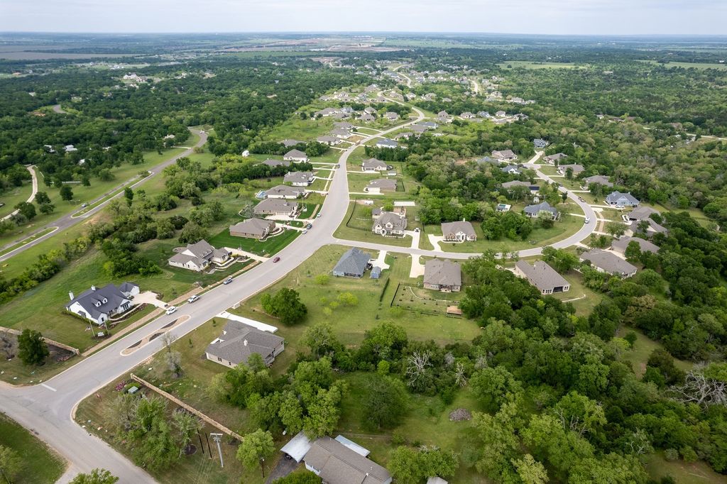 102 Red Kite Cove, Cedar Creek