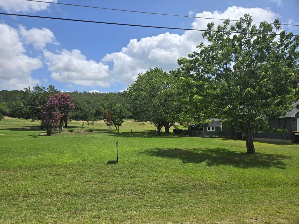 184 Kahana Lane, Bastrop