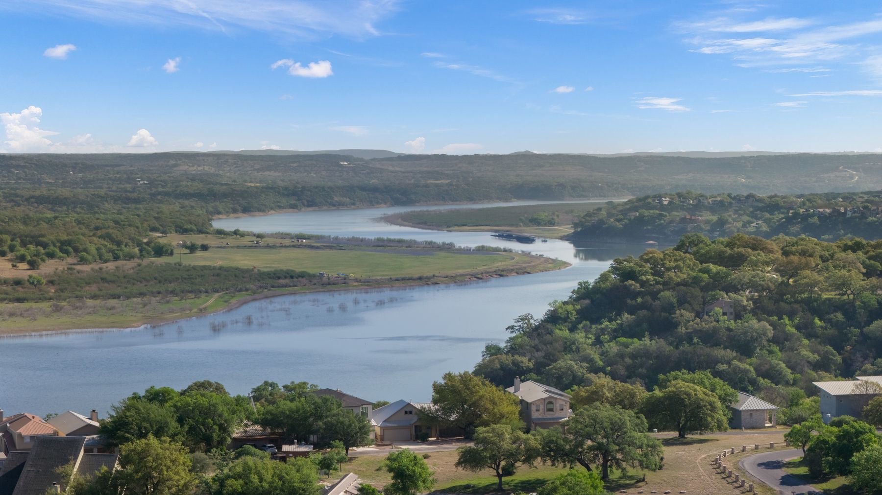 Photo of Listing #2235385