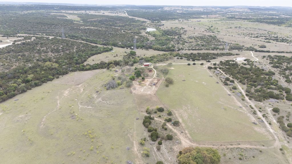 15040 County Road 2200, Lometa
