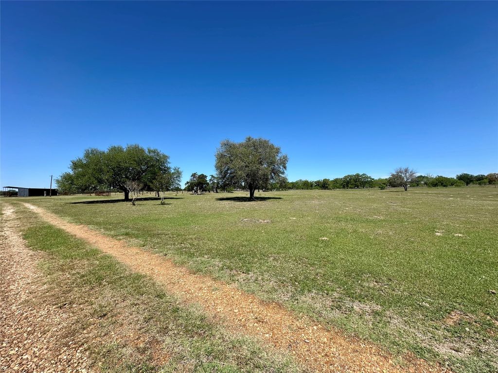 924 Hwy 95 S, Smithville