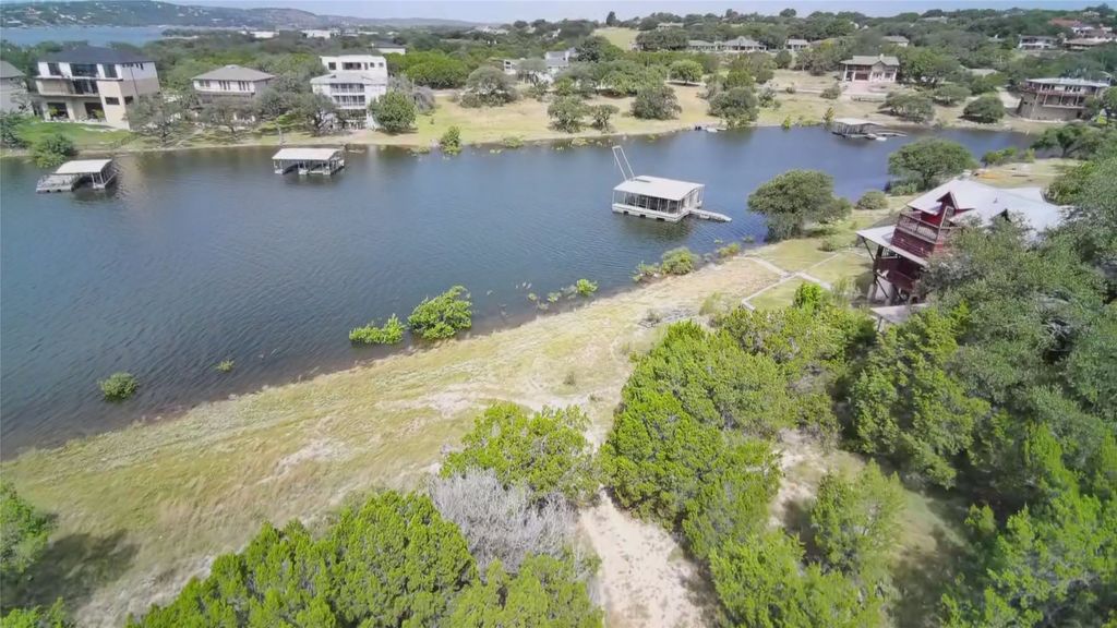 2900 Constitution Drive, Lago Vista