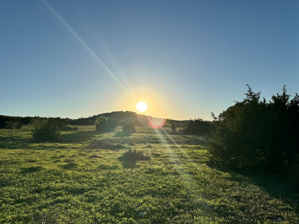 105 Majestic Hills, Blanco