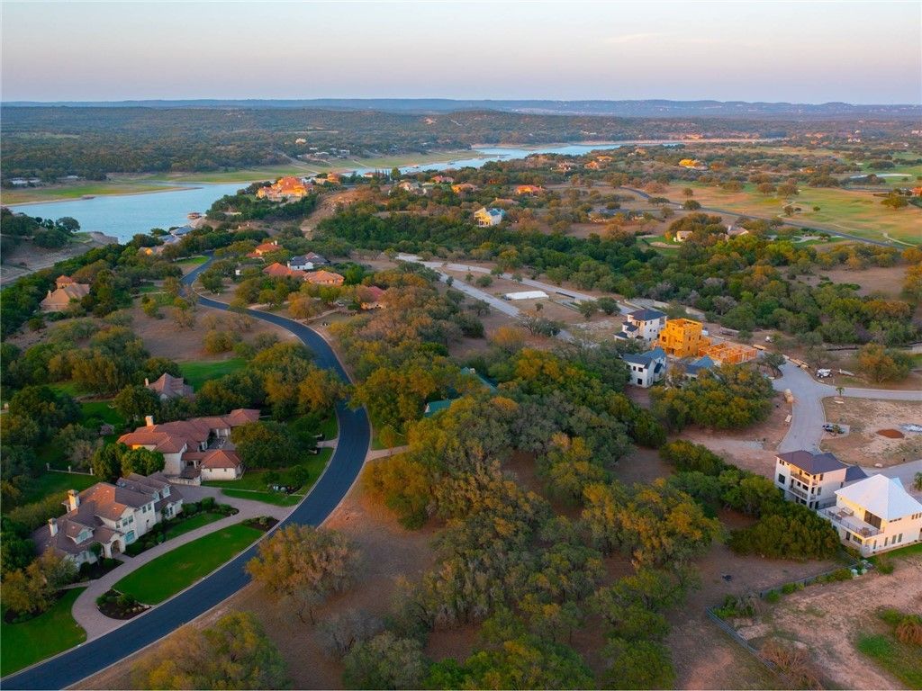 26039 Masters Parkway, Spicewood