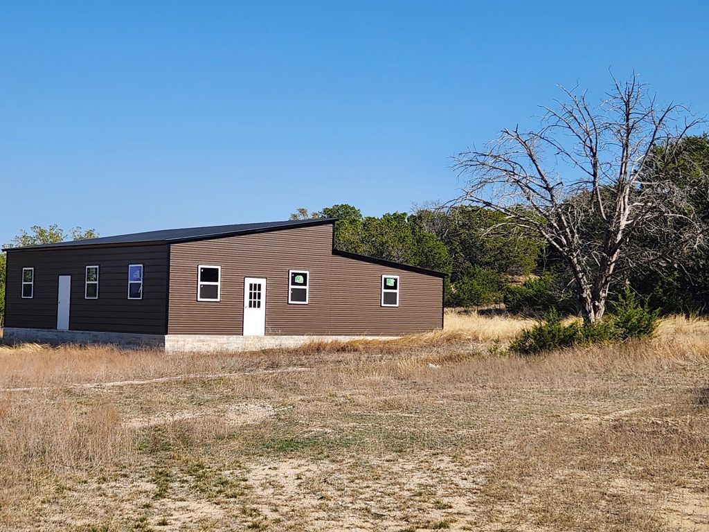 104 Riparian Elm Road, Burnet