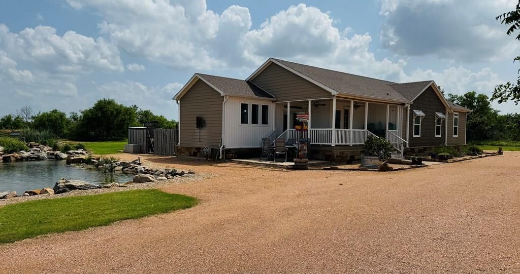 2304 County Road 200, San Saba