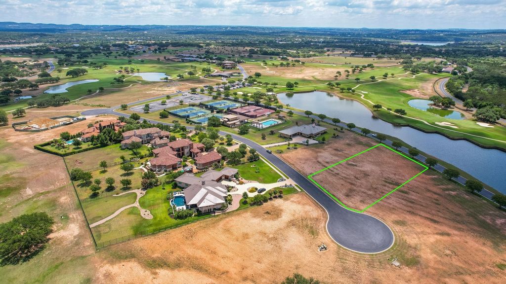 25633 Kahala Sunset Court, Spicewood
