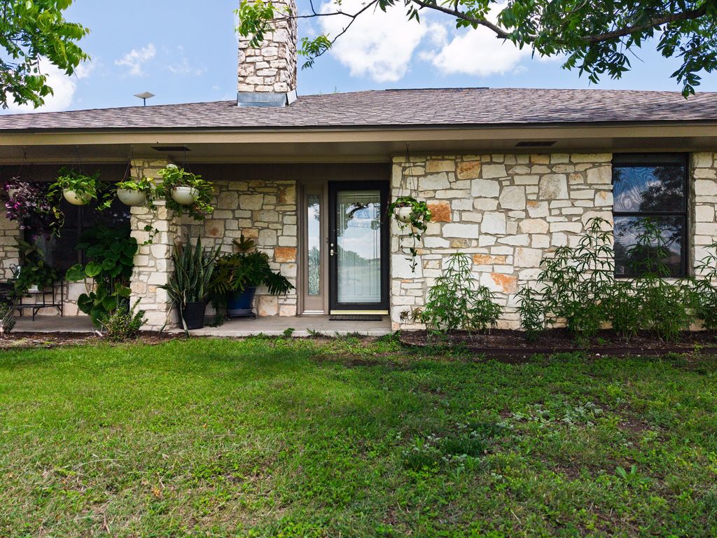 120 Rae Lane, Jarrell