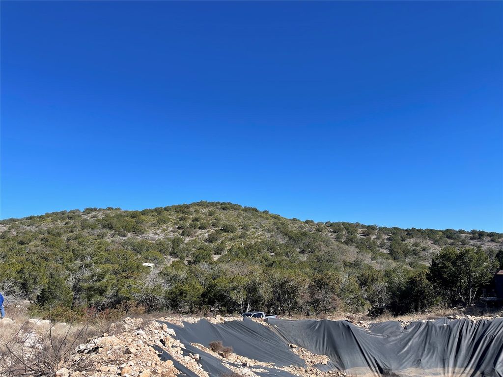 305 Walnut Springs Ranch Road, Uvalde