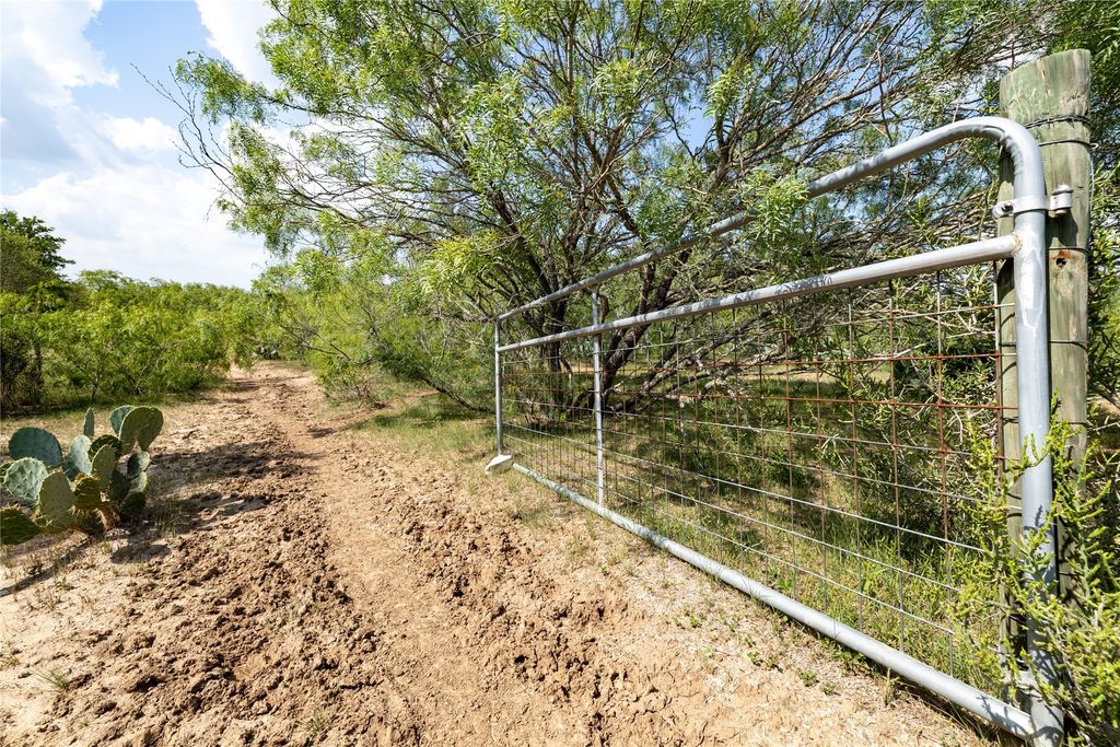 410 Green Acre Drive, Dale