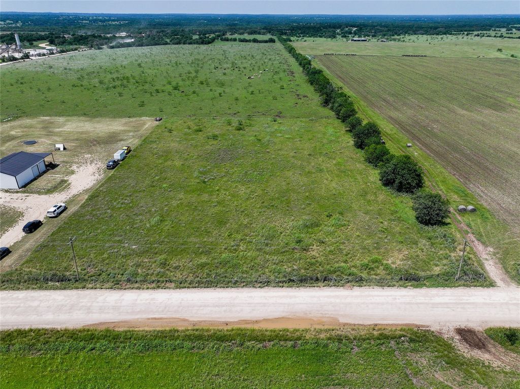 1432 Dos Hermanas Road, Salado