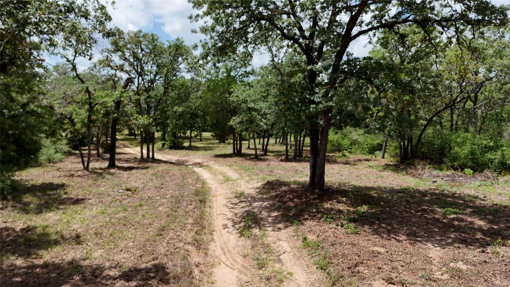 277 Meuth Cemetery Road, Red Rock