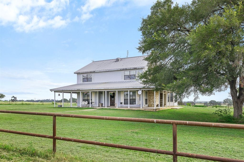 1347 County Road 426, Dime Box