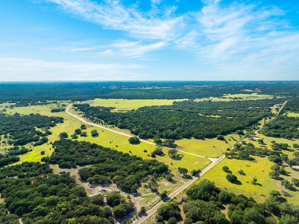 2 Feild Ranch Road, Burnet