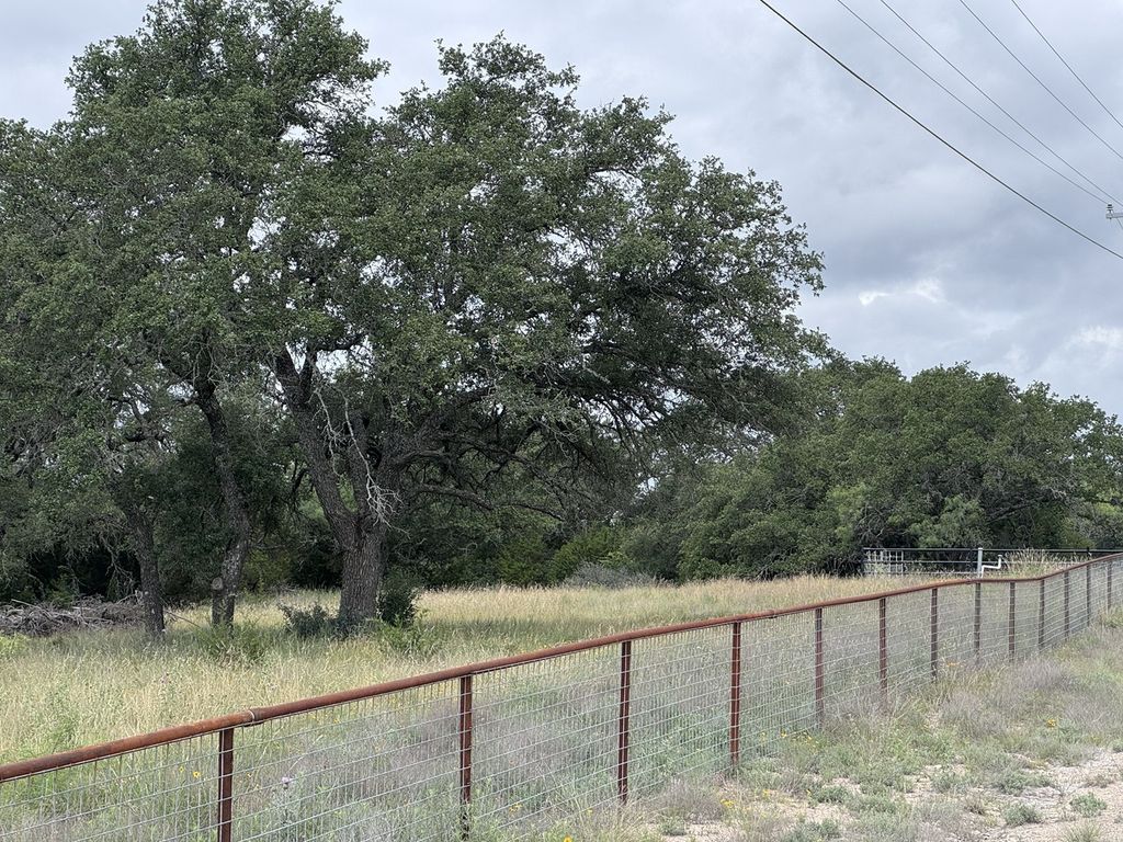 257 W Rolling Oaks Drive, Goldthwaite