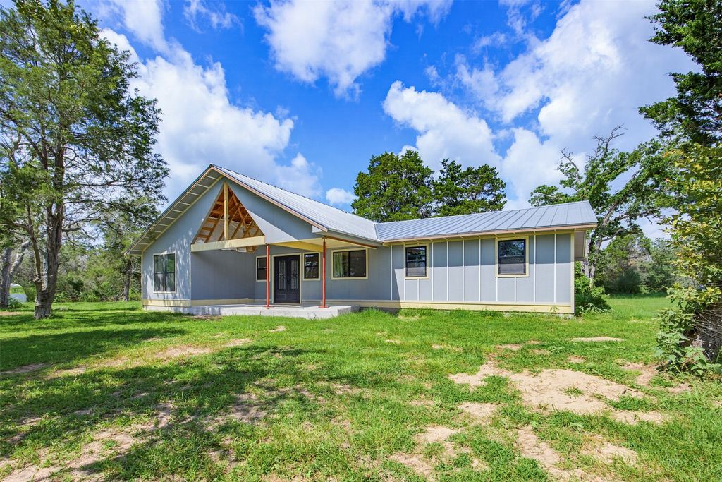 1156 County Road 437 N, Harwood