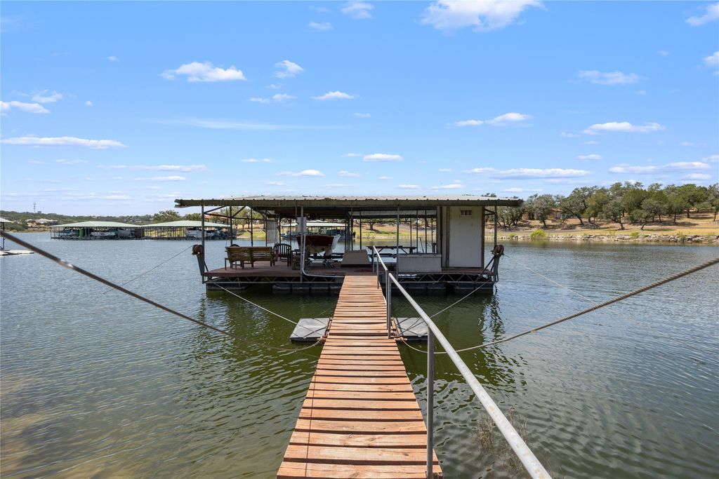 1131 Edgewater Drive, Spicewood