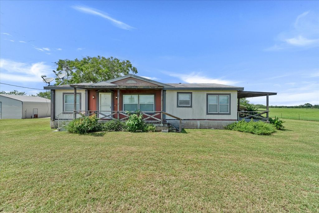 14858 Fm 1322, Luling