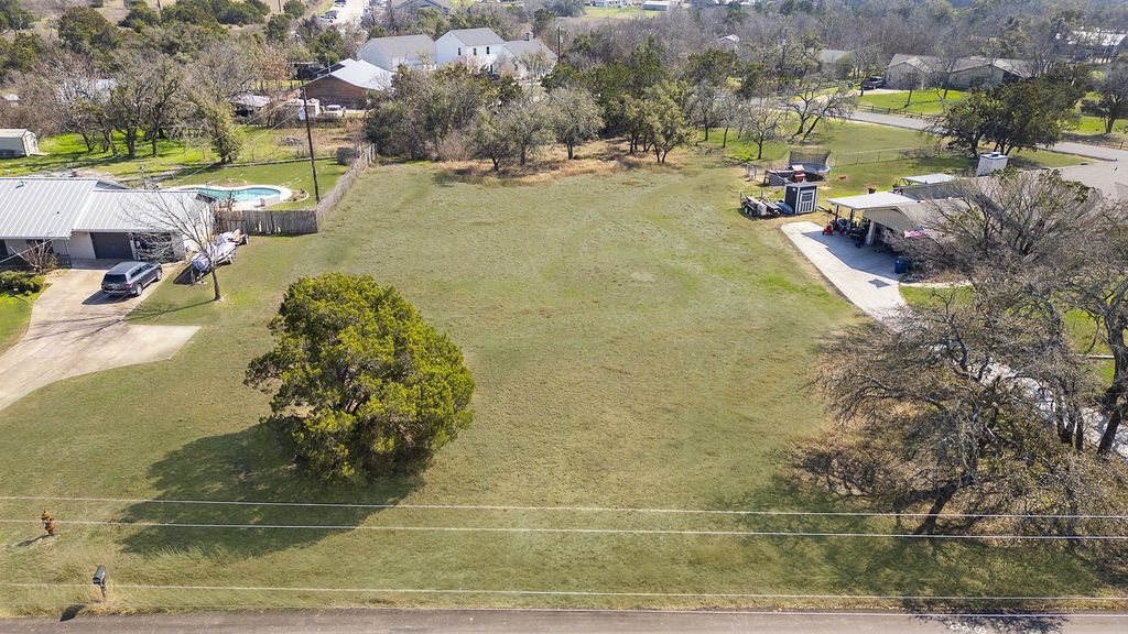 201 Retha Drive, Dripping Springs
