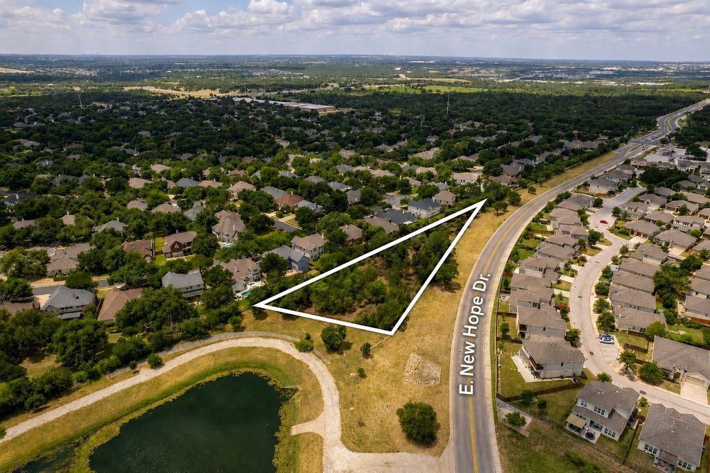 4770 E New Hope Drive, Round Rock
