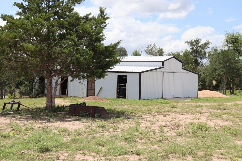1220 Brushy Branch Road, Lockhart
