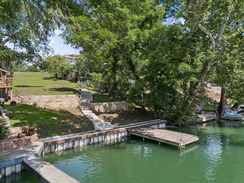 628 Cypress Ridge, McQueeney