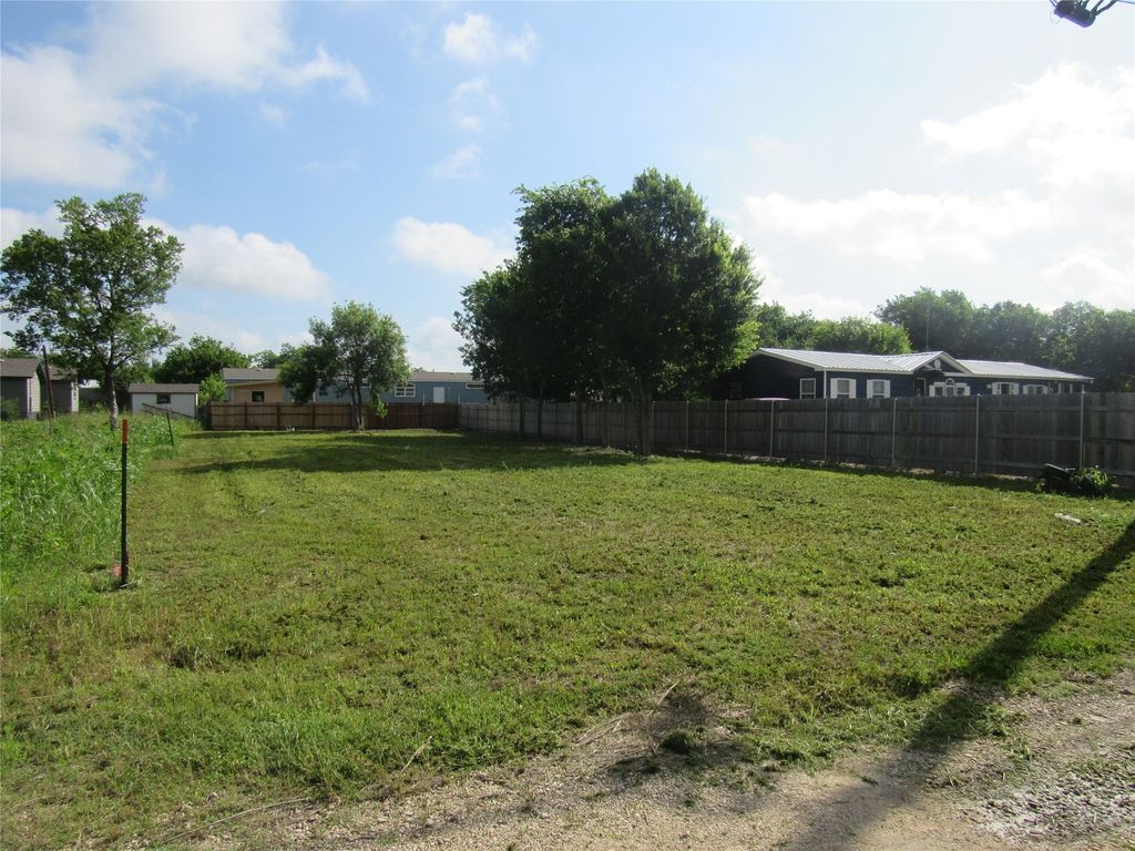 500 Arnold Drive, Bartlett