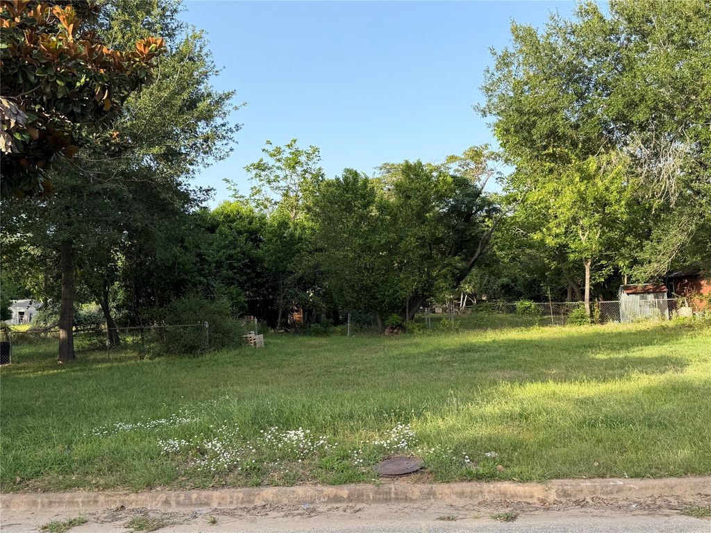 528 N Wilcox Street, Rockdale