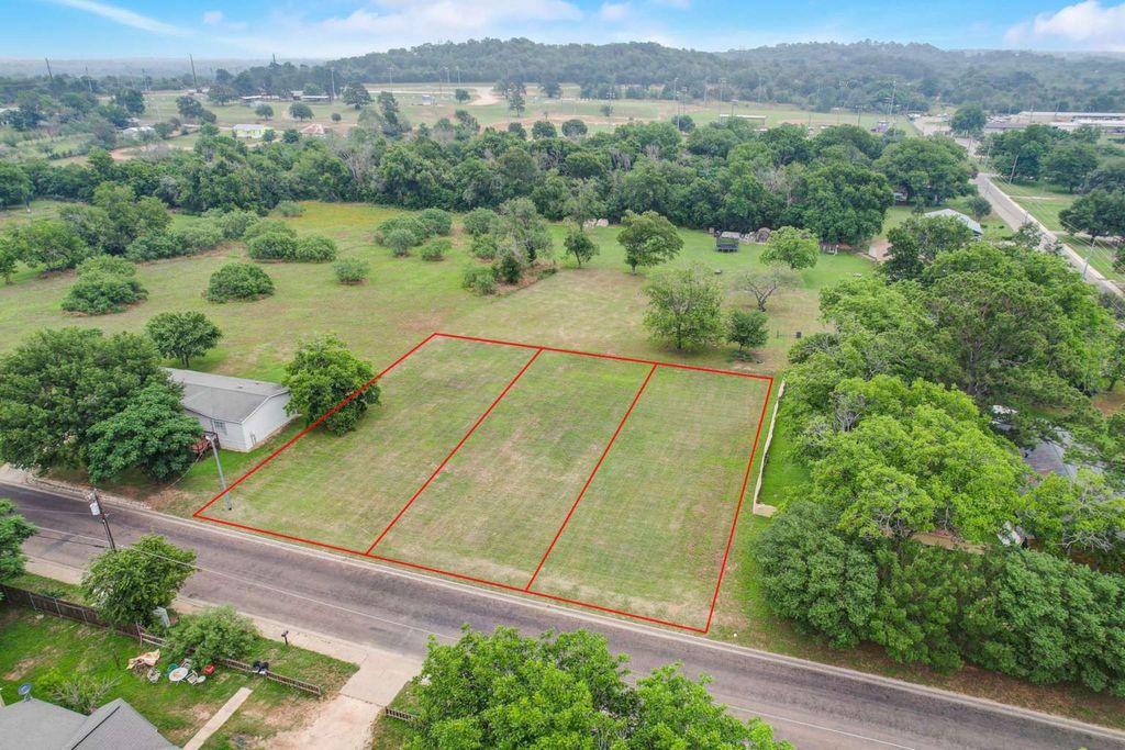 2105 Pecan Street, Bastrop
