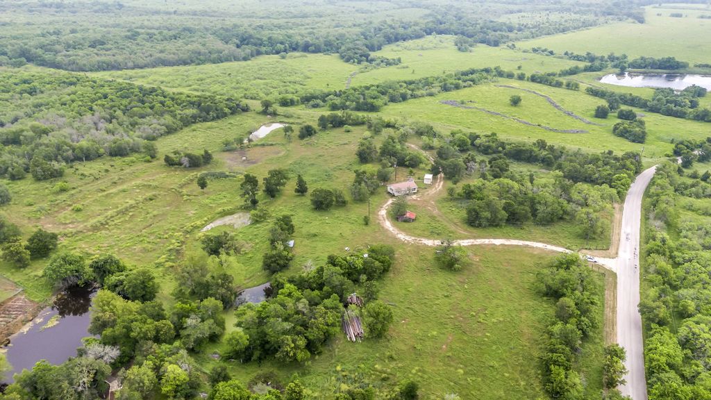 1515 Upper Elgin River Road 2, Elgin