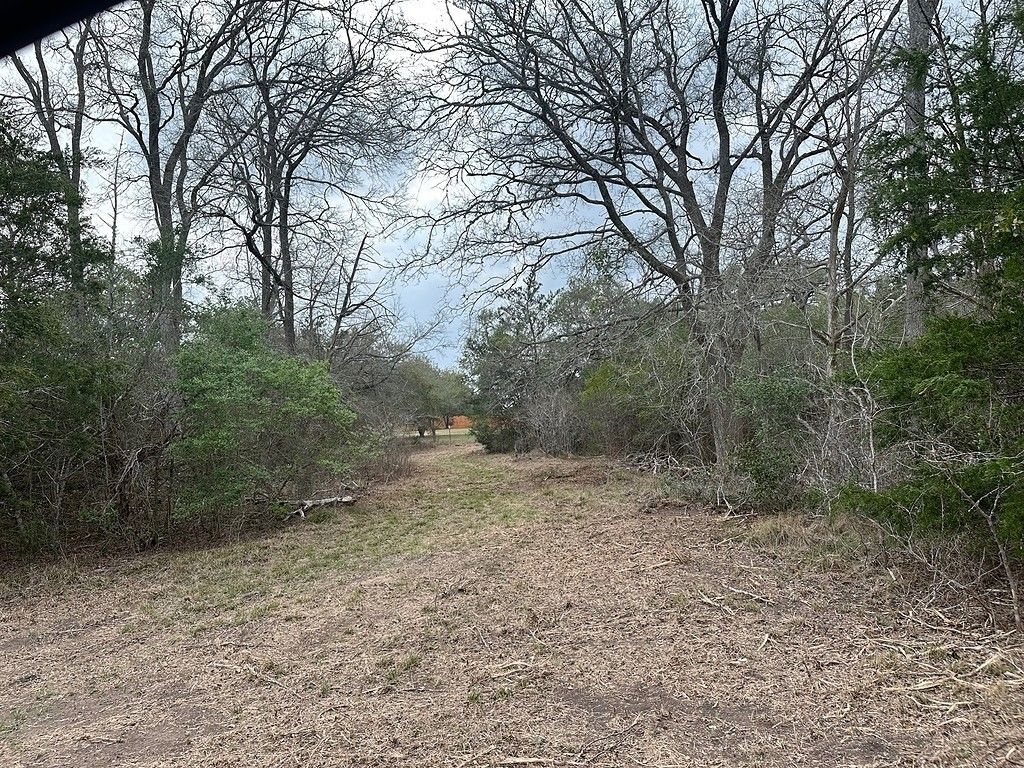 303 Fm 609 Road, Flatonia