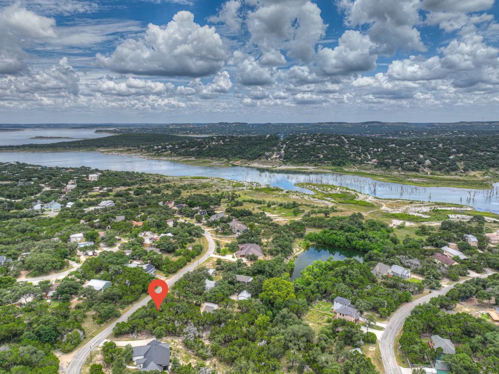 1460 Canyon Lake Drive, Canyon Lake